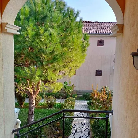 Casa de Férias 300m From Private Romana Royal Castle